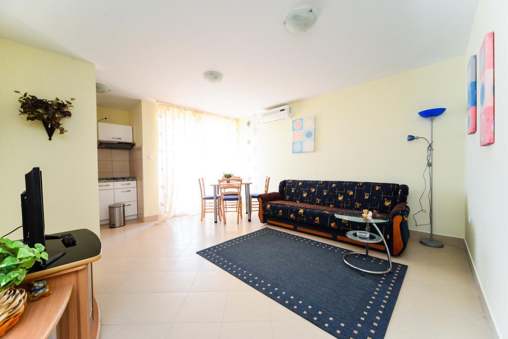 Apartments Ivan Zadar Exterior photo