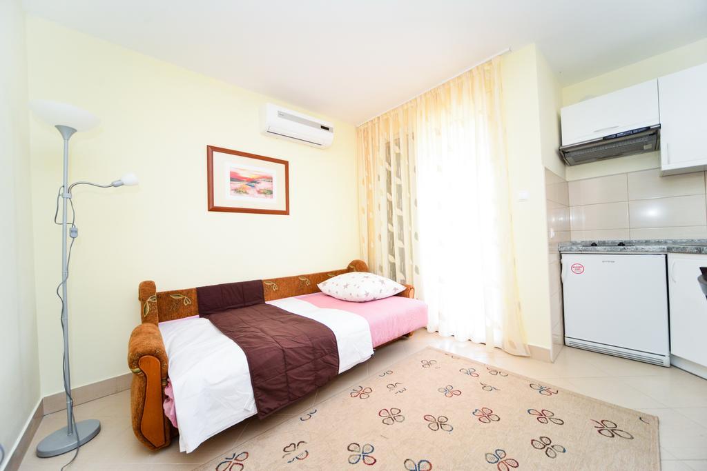 Apartments Ivan Zadar Exterior photo